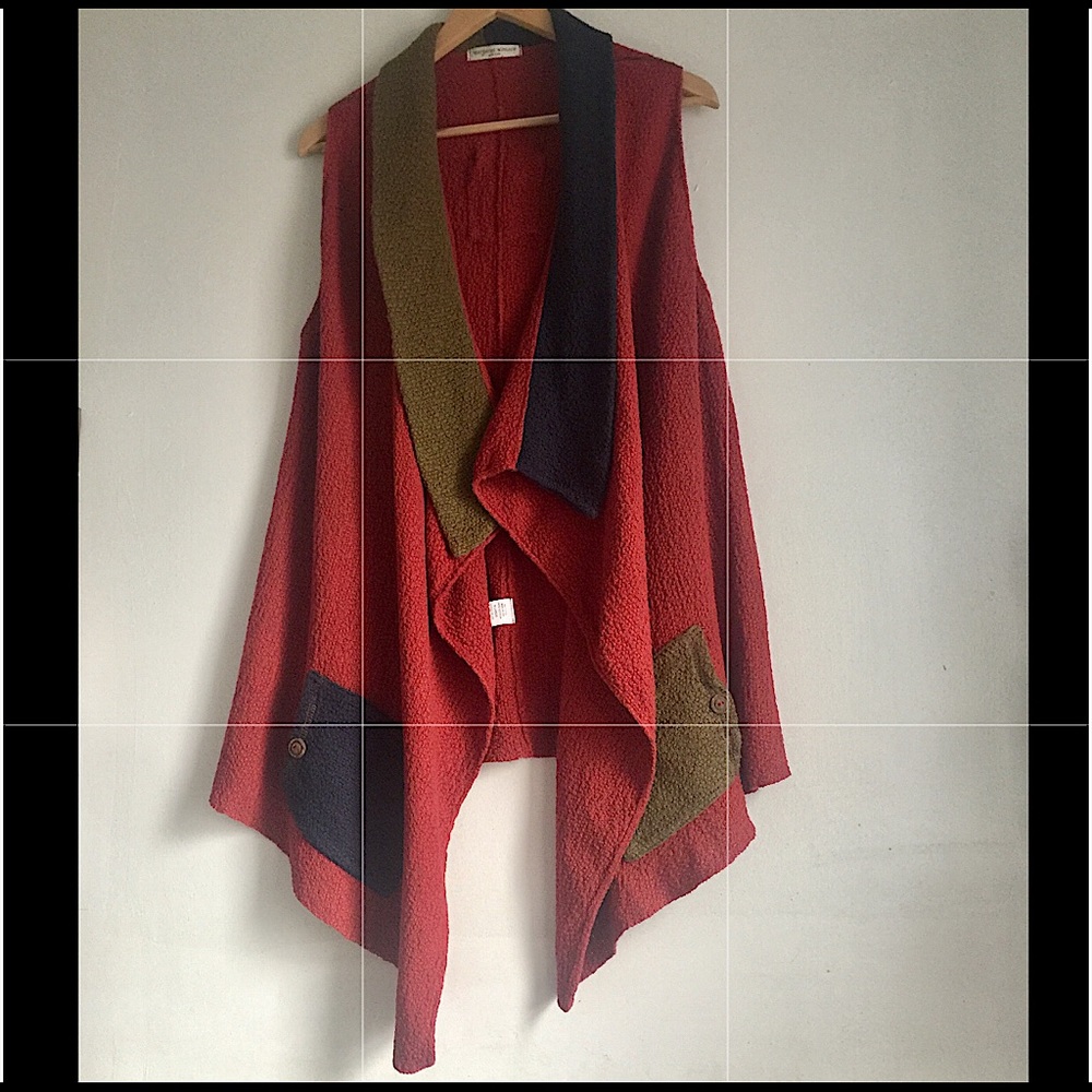 MARGARET WINTER Three Pocket Open Cardigan